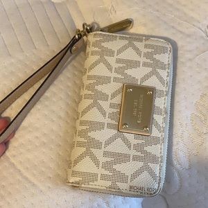 MK Wristlet